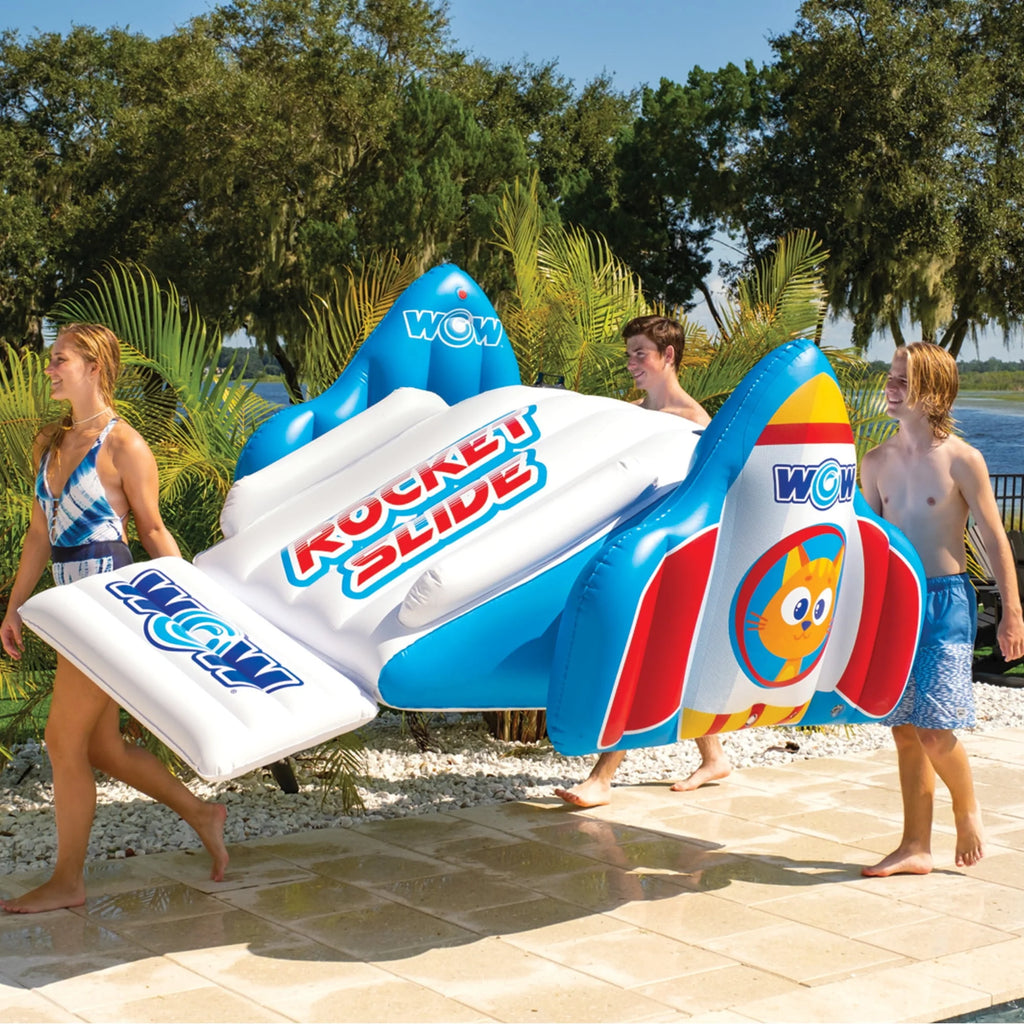 Pool Slide with Built-In Sprinklers G764