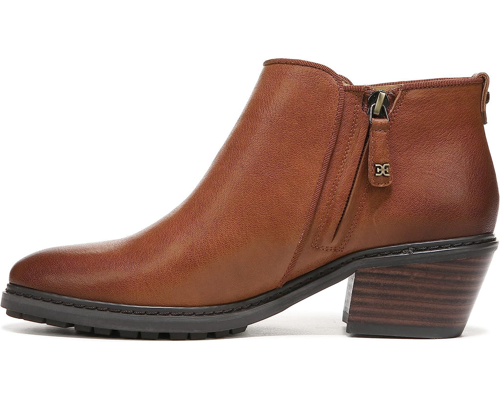 Tawny Brown Women's Boots Size 9 M C61917