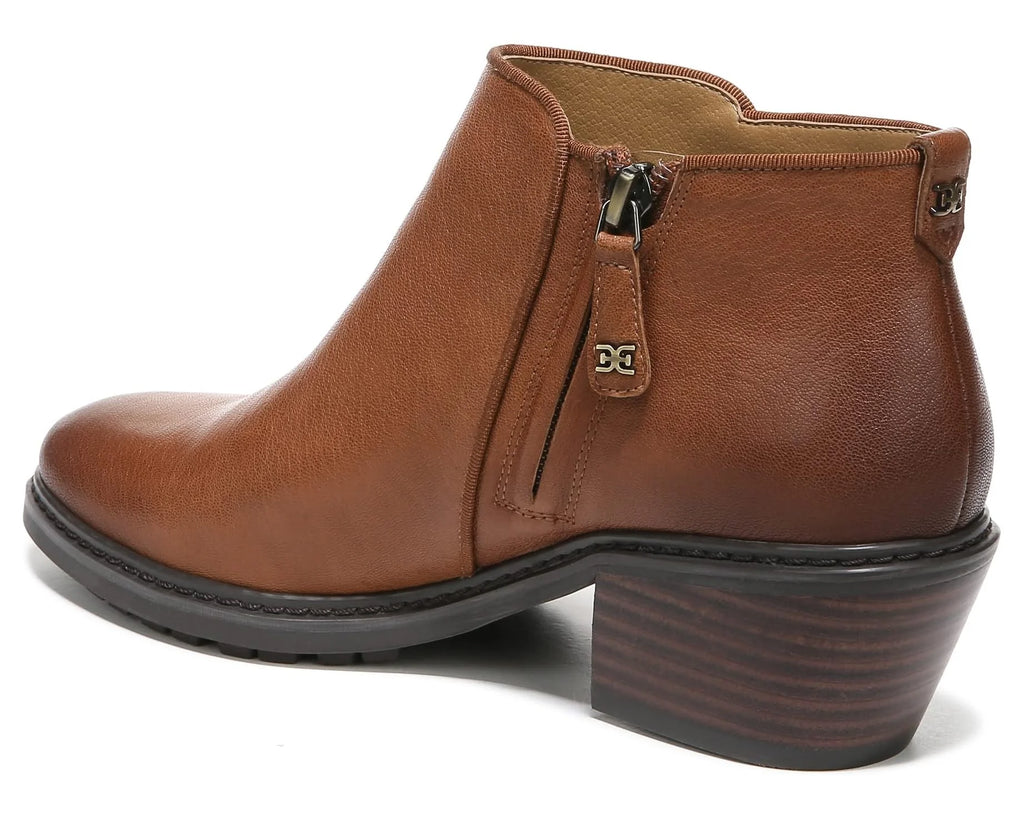 Tawny Brown Women's Boots Size 9 M C61917