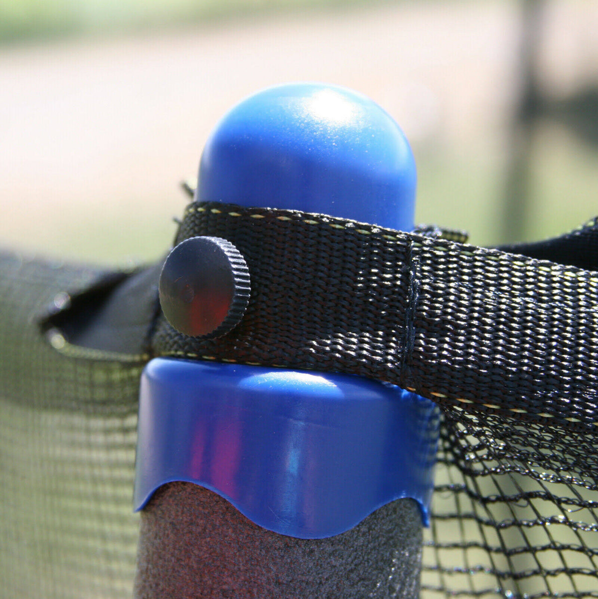16 ft Trampoline with Wind Stakes, Blue R9200