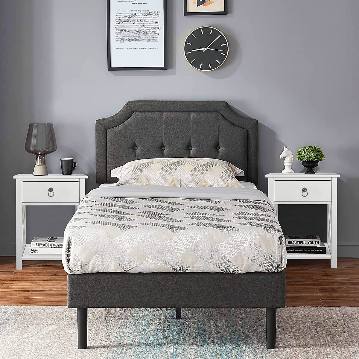 Set of 2 White Nightstands with Drawer Storage U21615