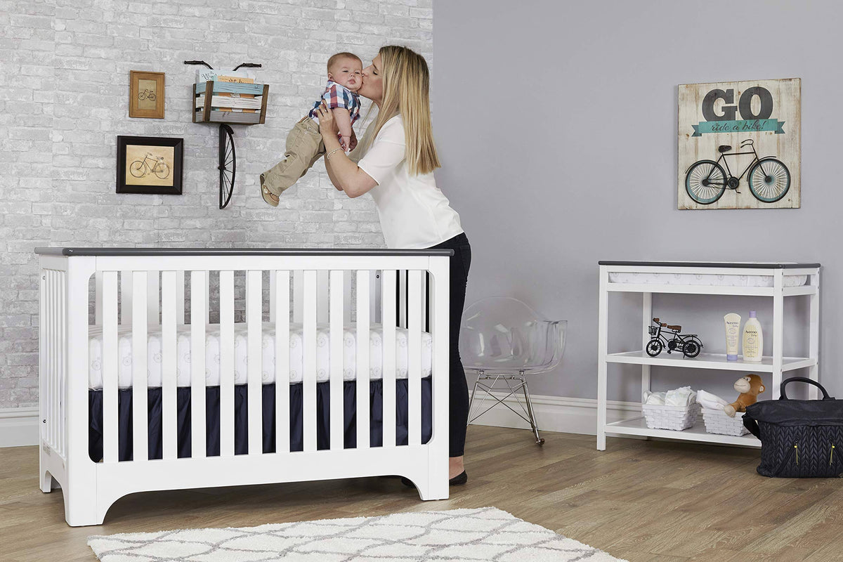 White 3-in-1 Convertible Crib D773