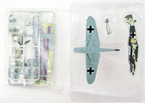 1/72 Scale Pre-Painted Plastic Kit V7759