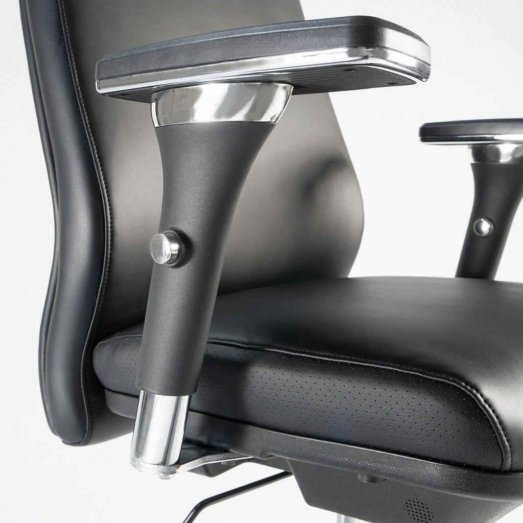 Black Leather Executive Office Chair Y9857