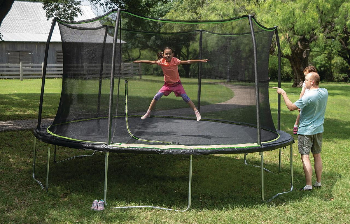 14ft Trampoline and Enclosure F598