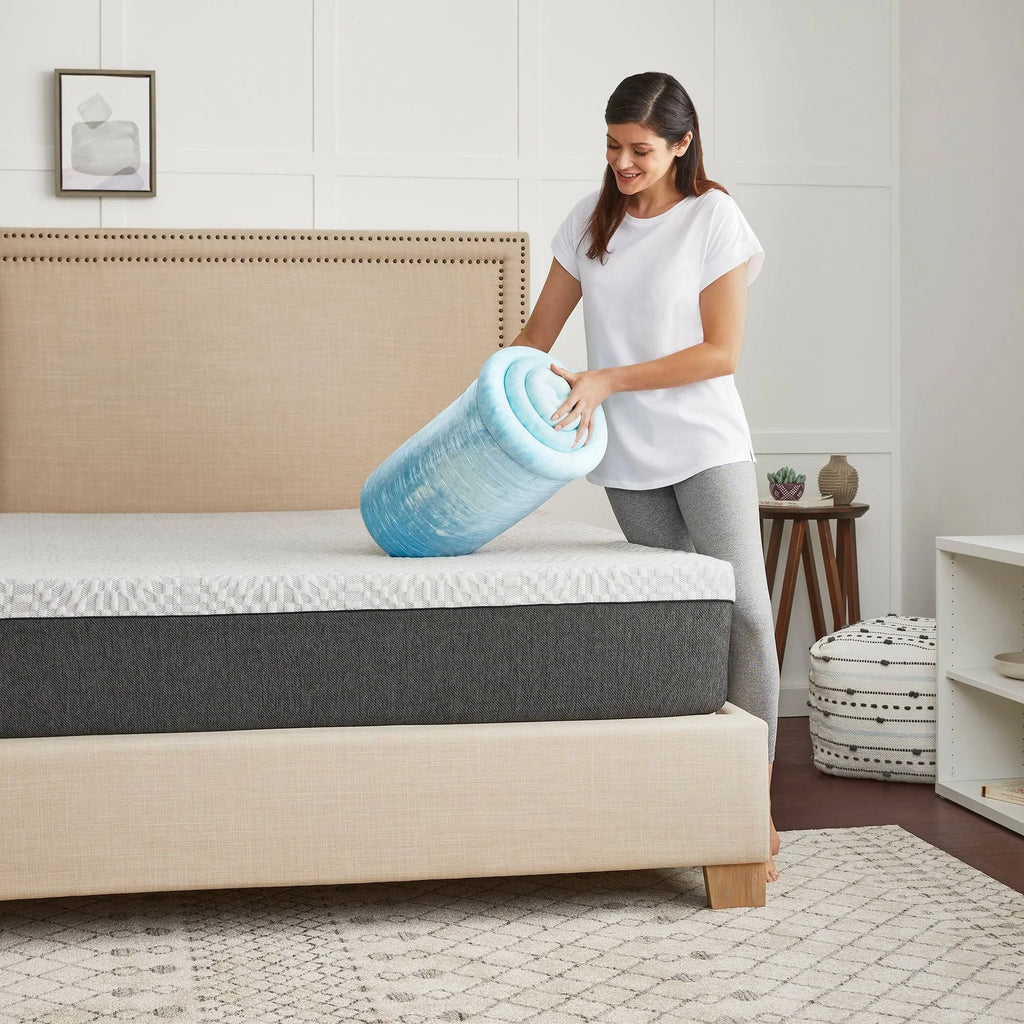 Queen White Memory Foam Mattress Topper S321