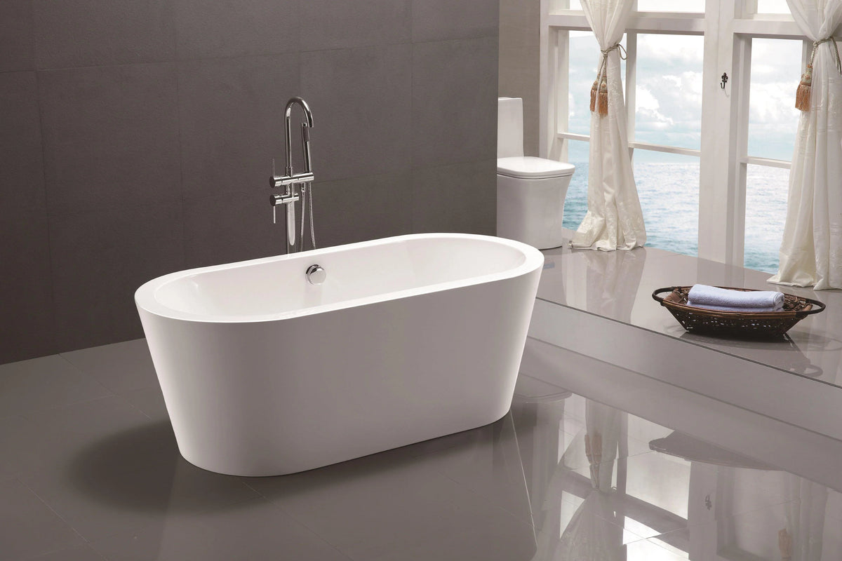 67 in. Acrylic Freestanding Bathtub in White Y908