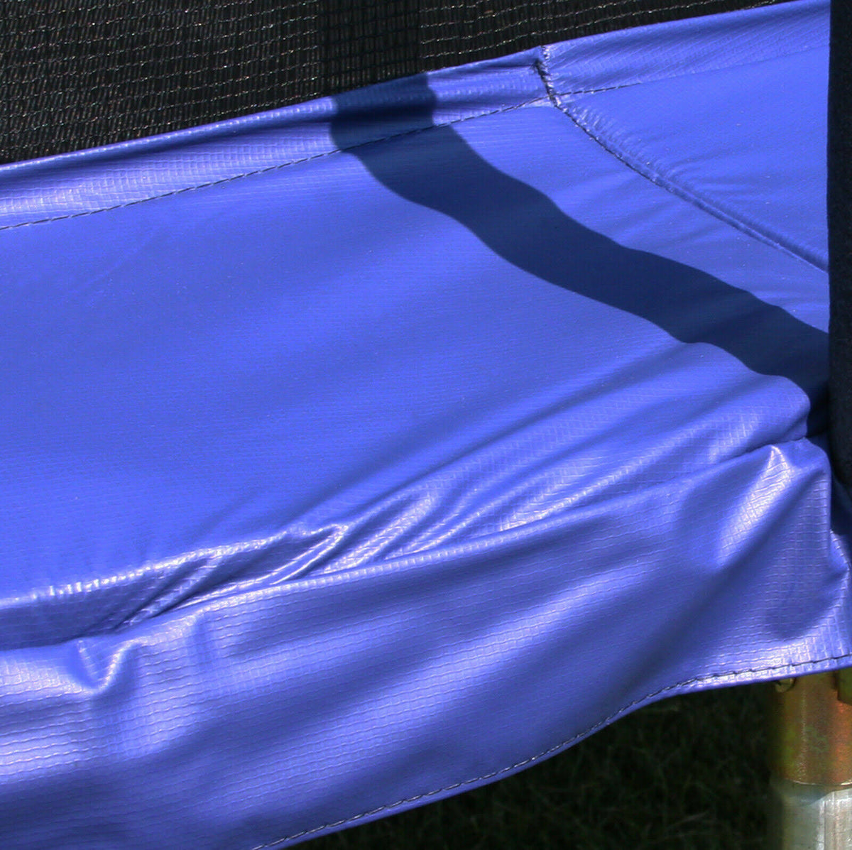 16 ft Trampoline with Wind Stakes, Blue R9200