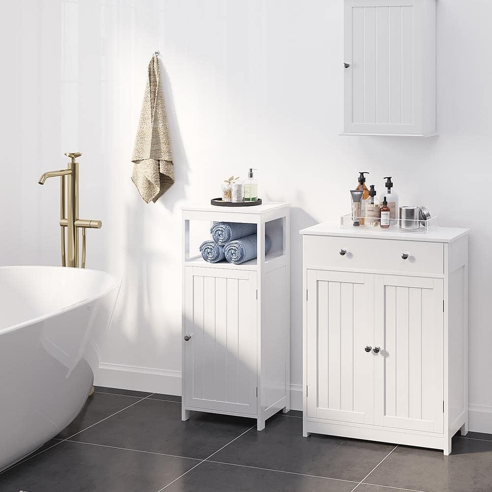 White 23.6in L x 11.8in W x 31.5in H Wooden Bathroom Cabinet with 1 Drawer 2 Doors and Adjustable Shelf M97678