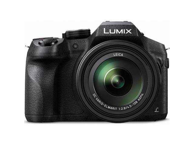 Dual Battery Digital Camera with Accessory Kit K605826